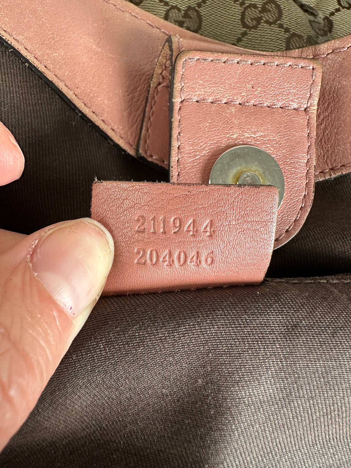 Vintage Gucci GG Supreme Shoulder Bag Beige Brown Gold