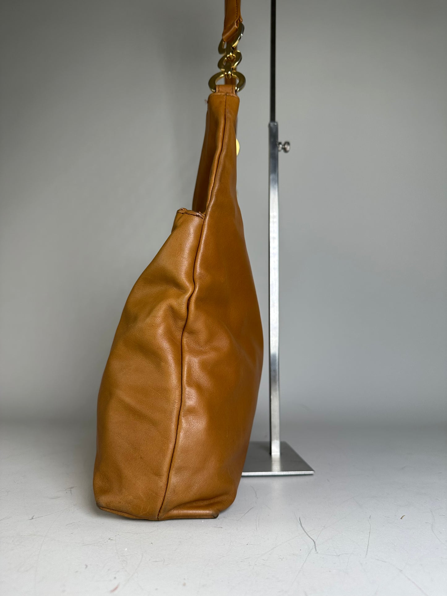 Vintage Gucci Leather Shoulder Bag Tan Gold