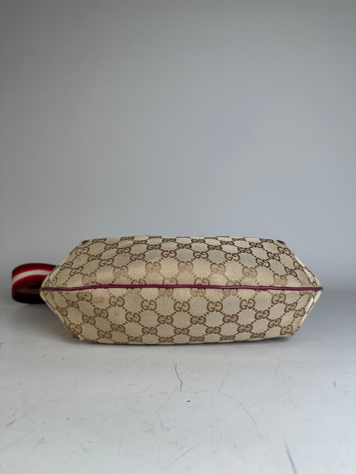 Vintage Gucci GG Supreme Shoulder Bag Beige Red