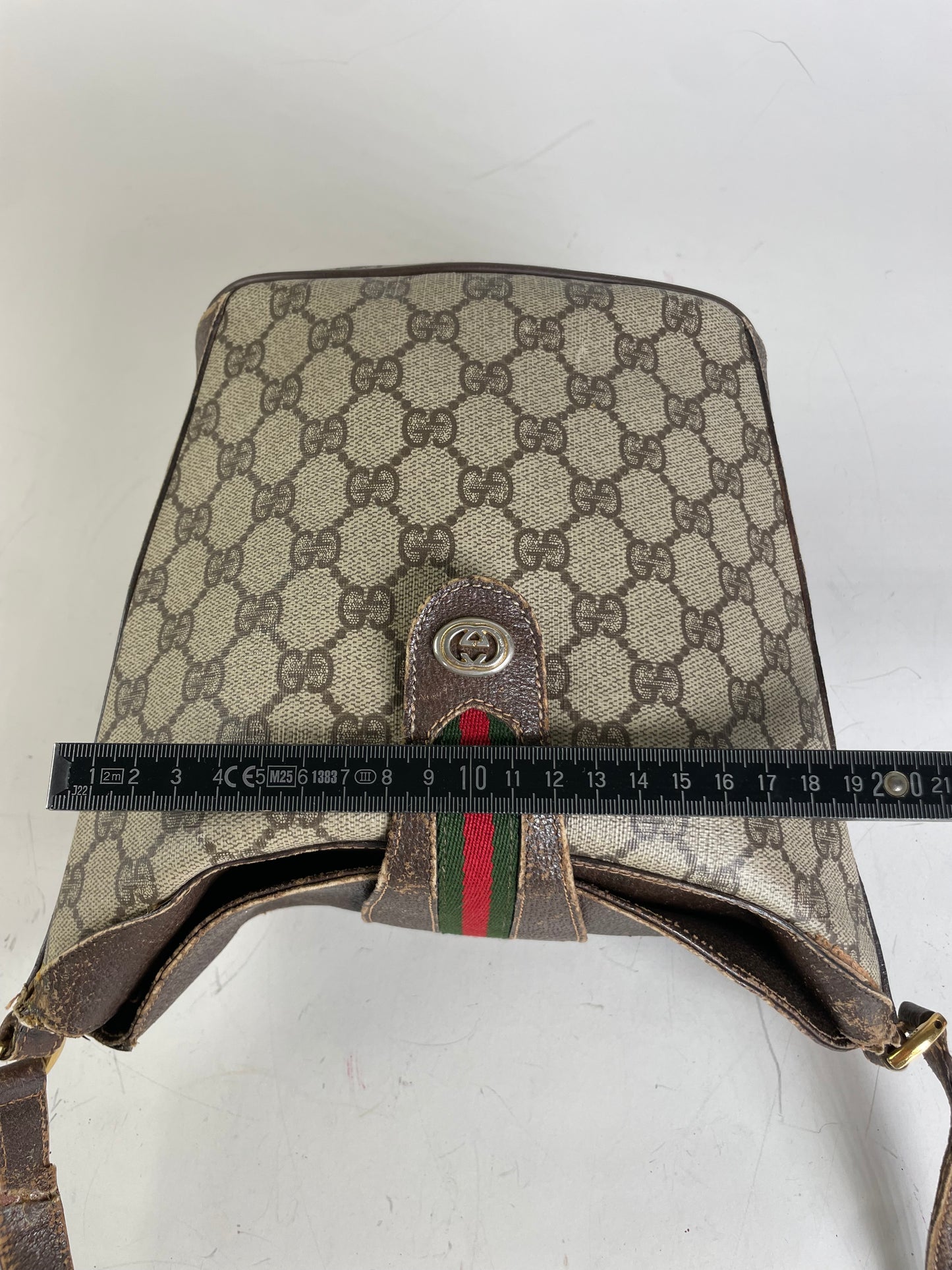 Vintage Gucci GG Supreme Shoulder Bag Beige Brown Gold