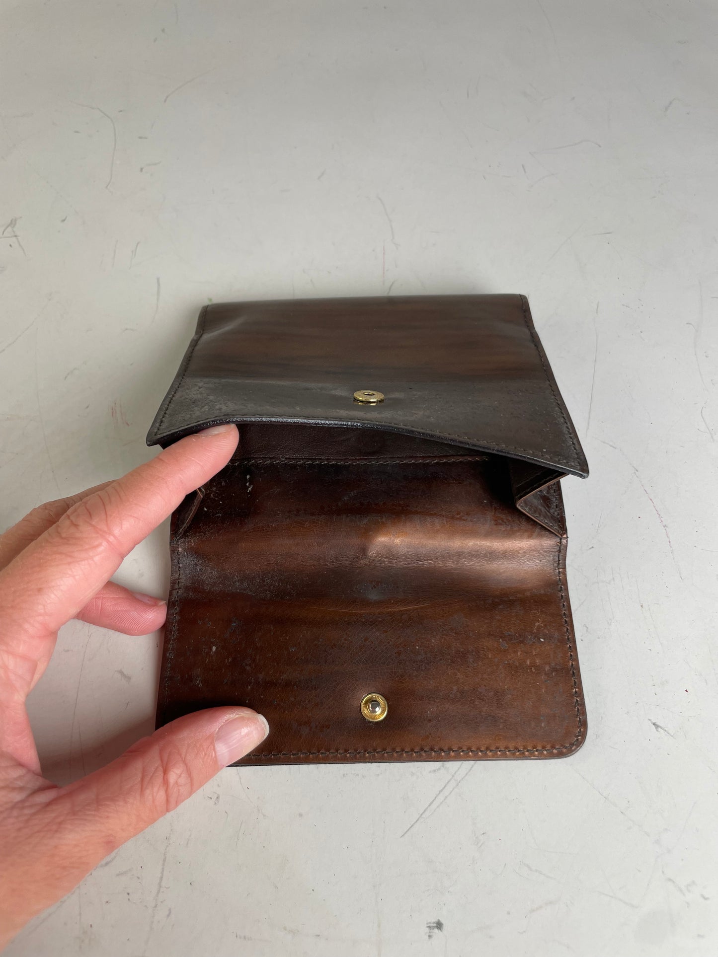 Vintage Gucci Leather Wallet Brown Gold Clasp