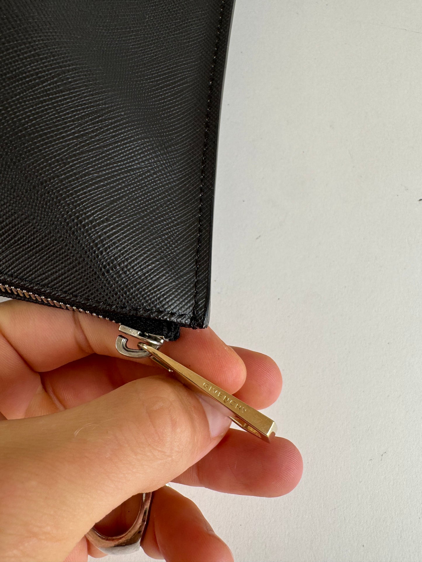 Pochette en cuir Givenchy Noir Pervert 17