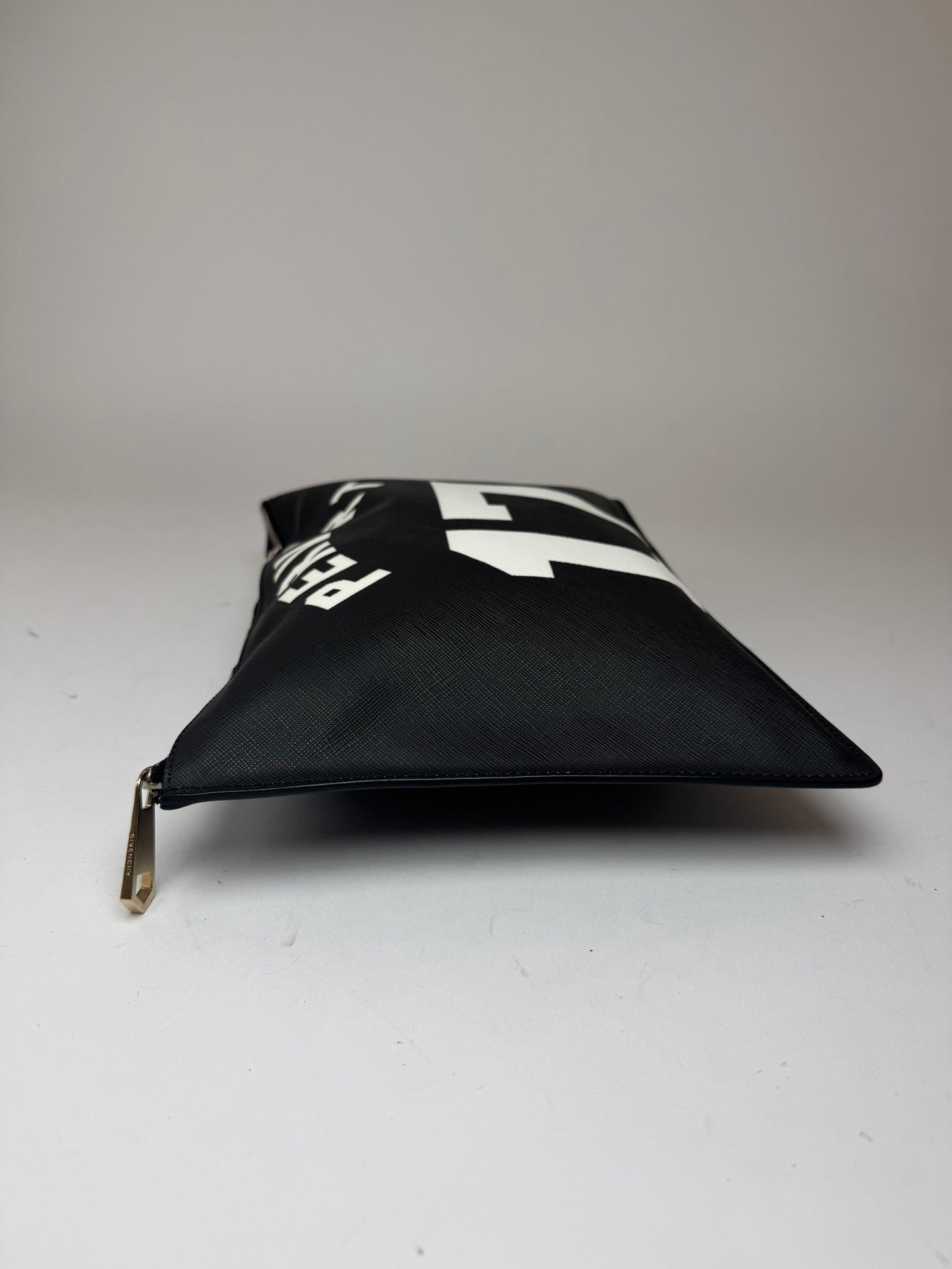 Pochette en cuir Givenchy Noir Pervert 17