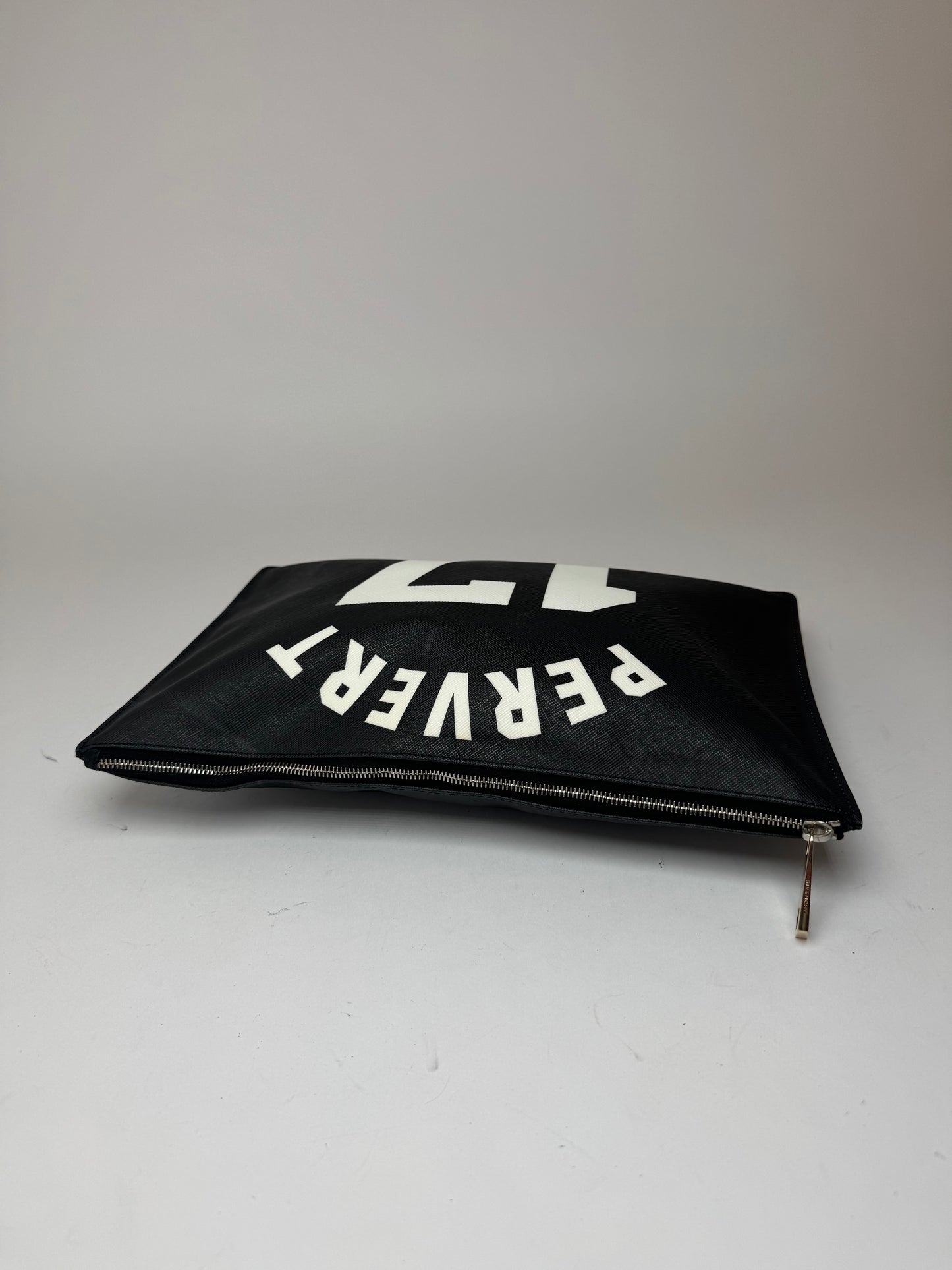 Pochette en cuir Givenchy Noir Pervert 17