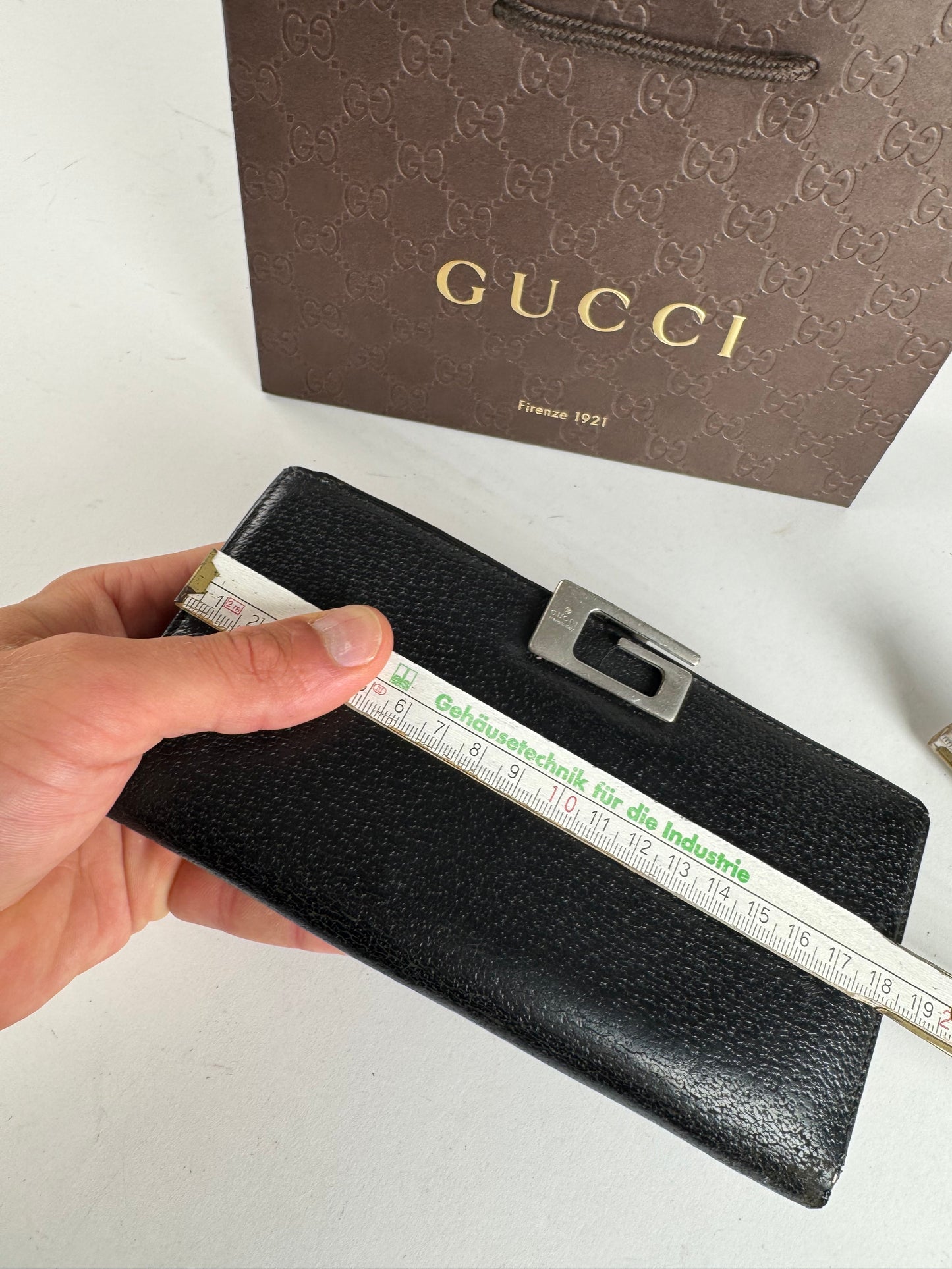 Vintage Gucci leather wallet black