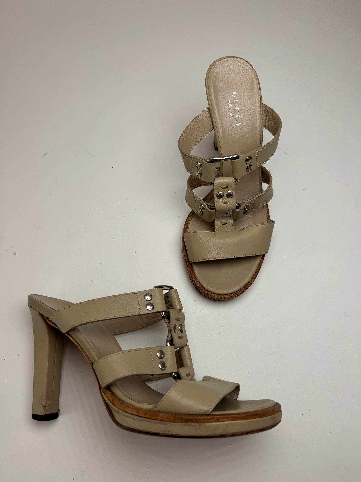 Vintage Gucci Leather Pumps Beige 37