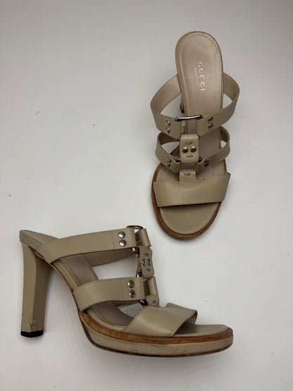 Vintage Gucci Leather Pumps Beige 37