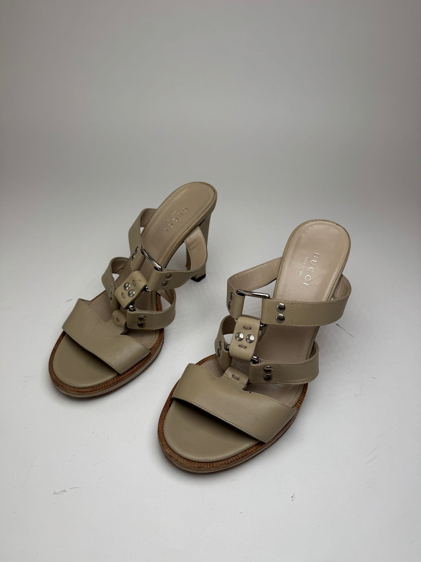 Vintage Gucci Leather Pumps Beige 37