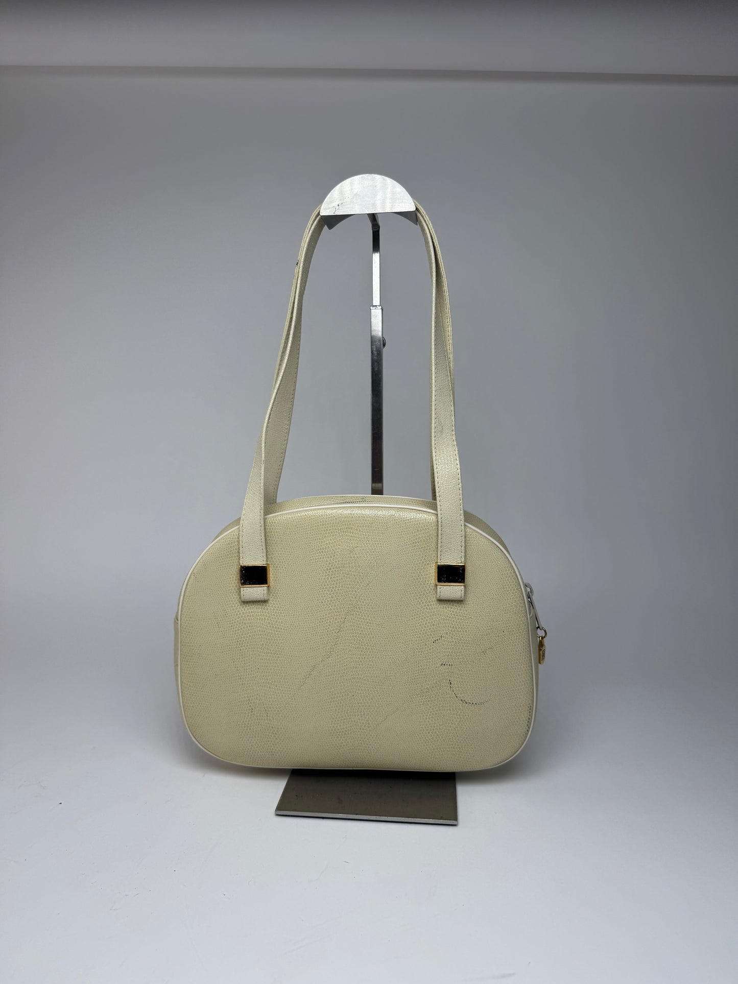 Sac vintage Givenchy en cuir embossé serpent beige