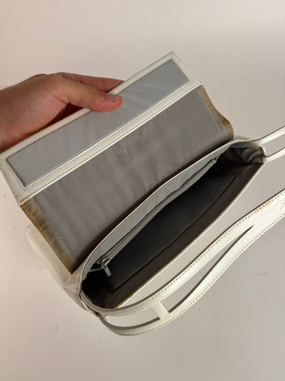 Sac vintage en cuir verni Givenchy blanc