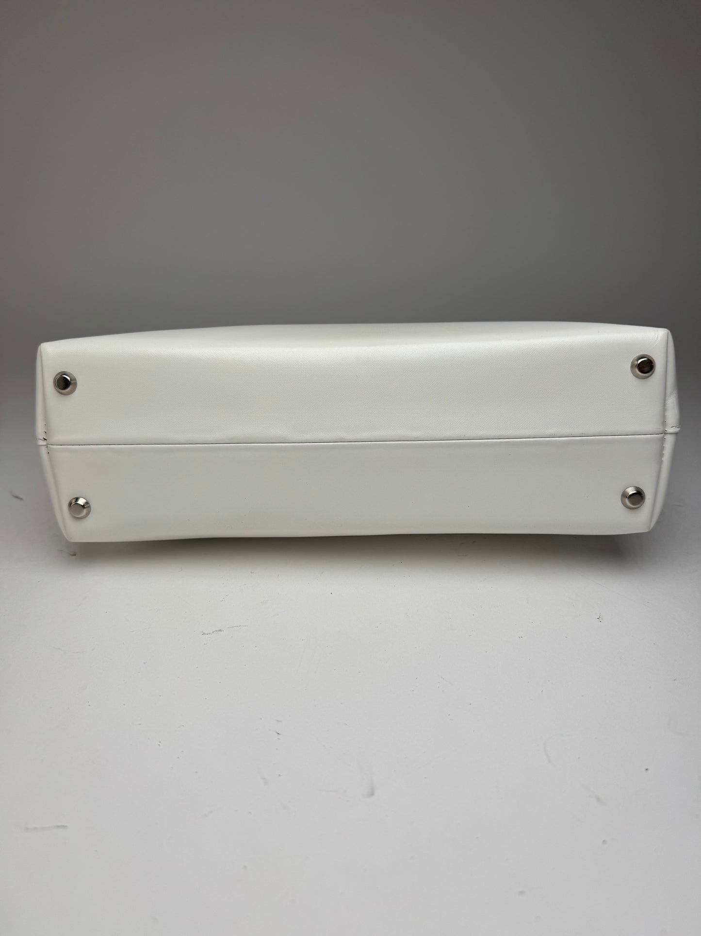 Sac vintage en cuir verni Givenchy blanc