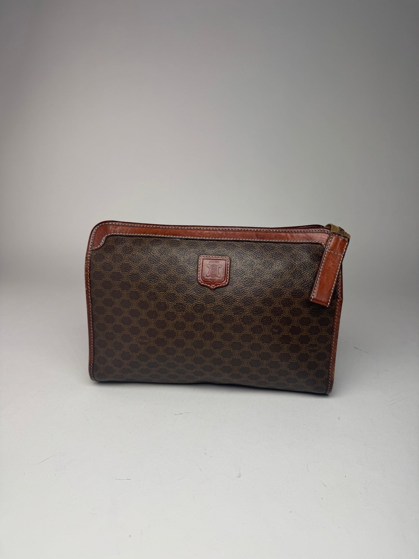 Pochette vintage Celine Paris en cuir monogramme marron