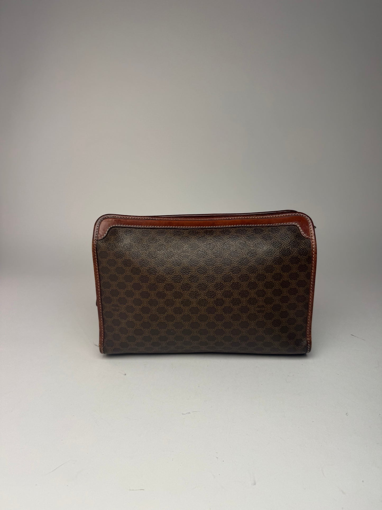 Pochette vintage Celine Paris en cuir monogramme marron