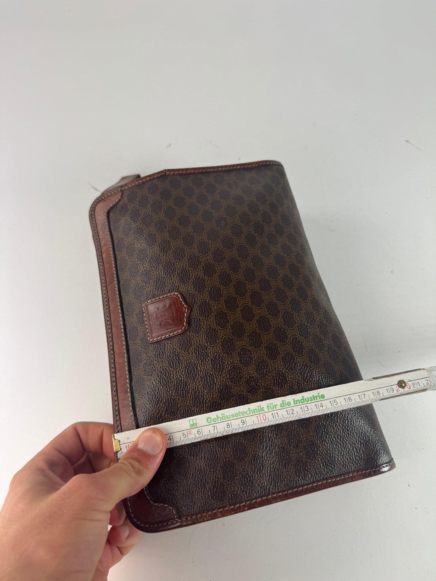 Pochette vintage Celine Paris en cuir monogramme marron