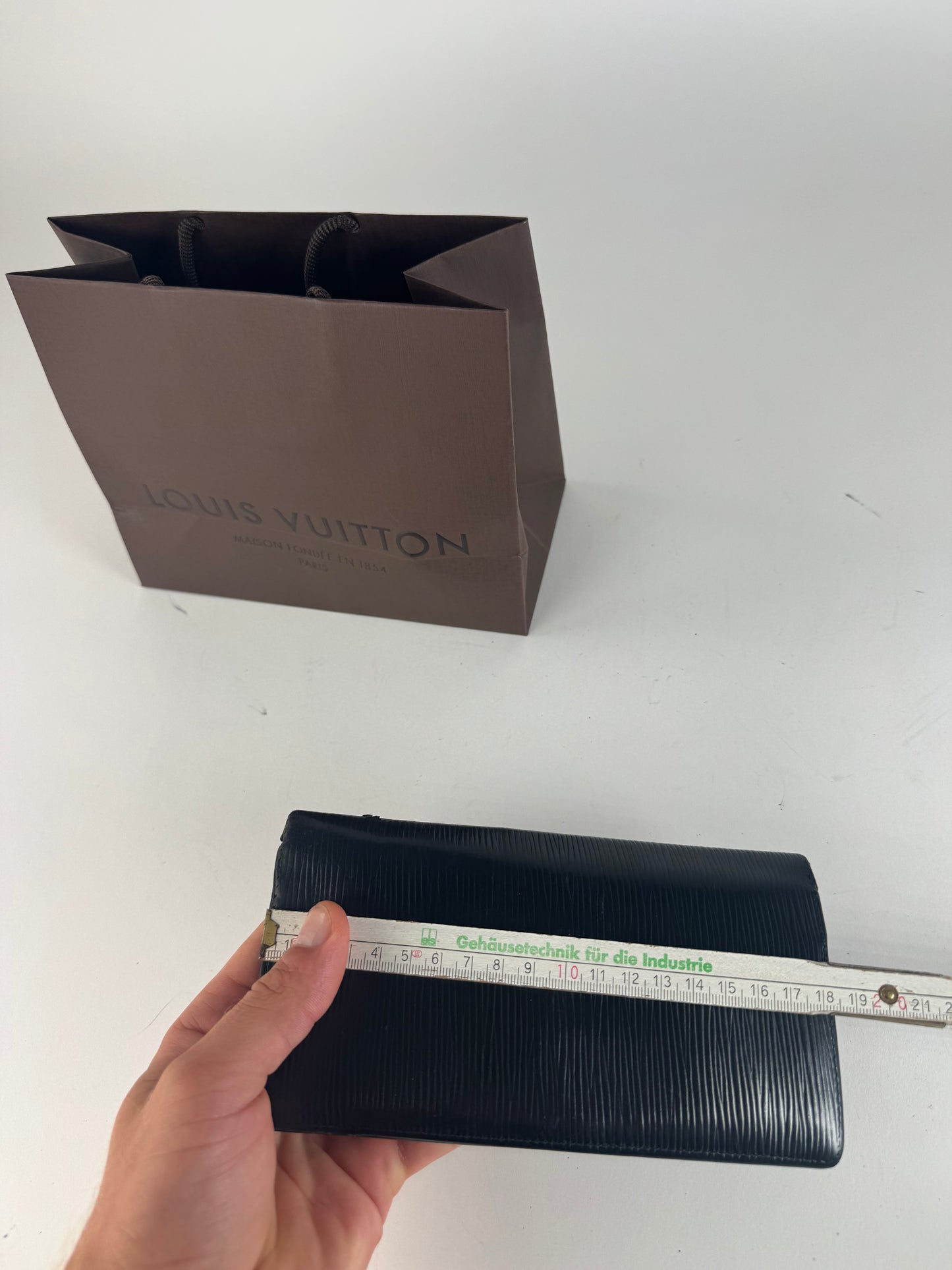 Vintage Louis Vuitton EPI Leather ID Holder / wallet Black