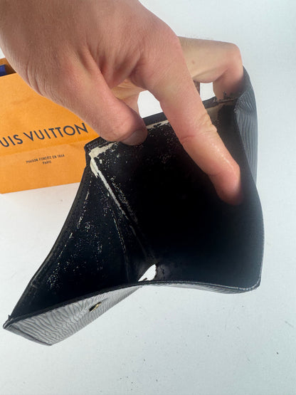 Vintage Louis Vuitton EPI Leather wallet Black
