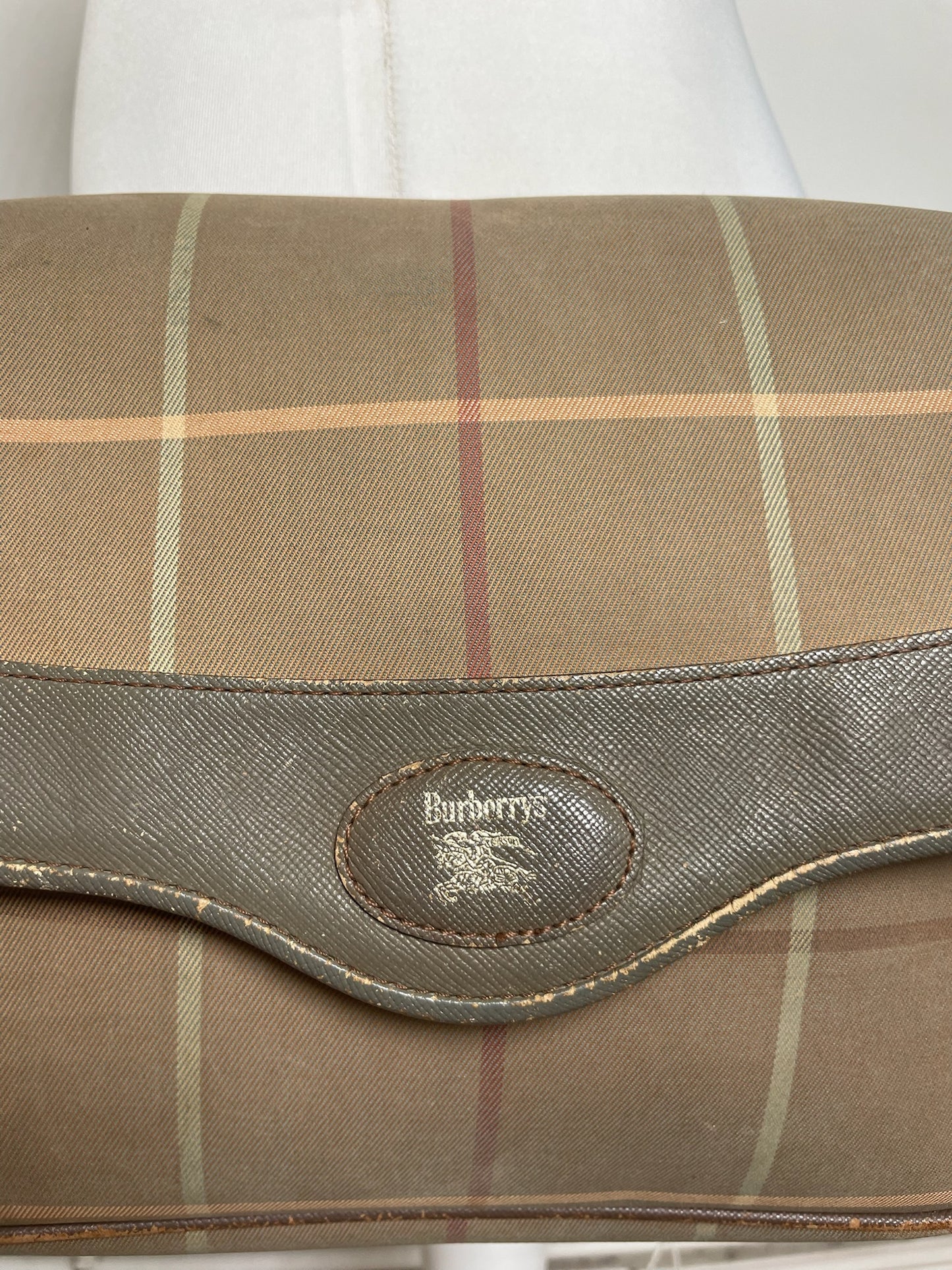 Burberry Vintage Shoulder Bag Iconic Check in Beige and Brown