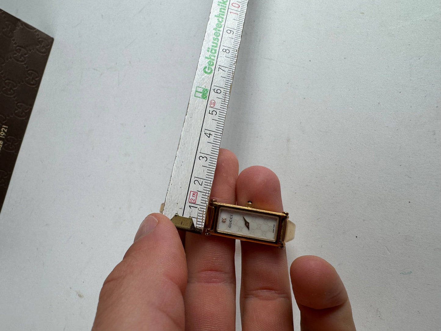 Montre Gucci vintage à mors en or