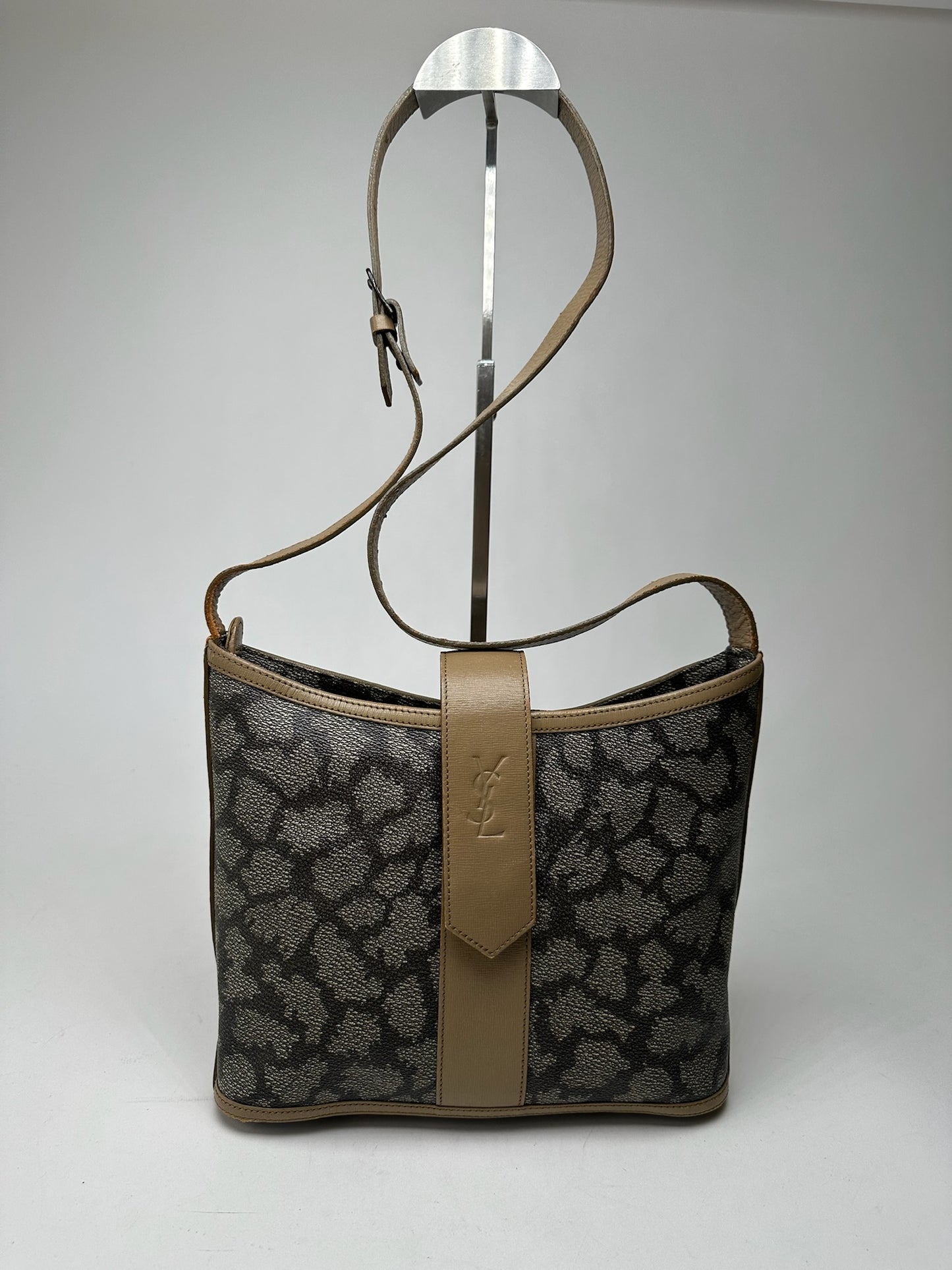 Vintage Yves Saint Laurent leather shoulder bag