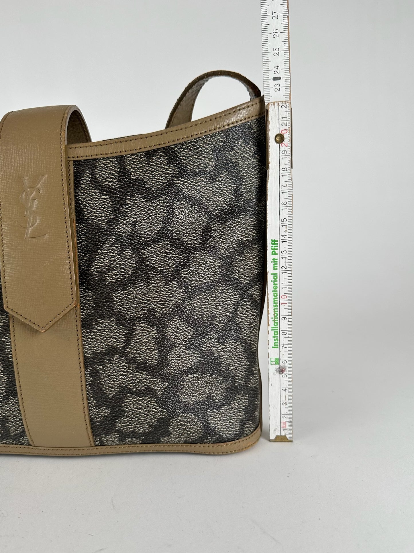 Vintage Yves Saint Laurent leather shoulder bag