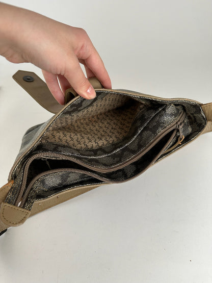 Vintage Yves Saint Laurent leather shoulder bag