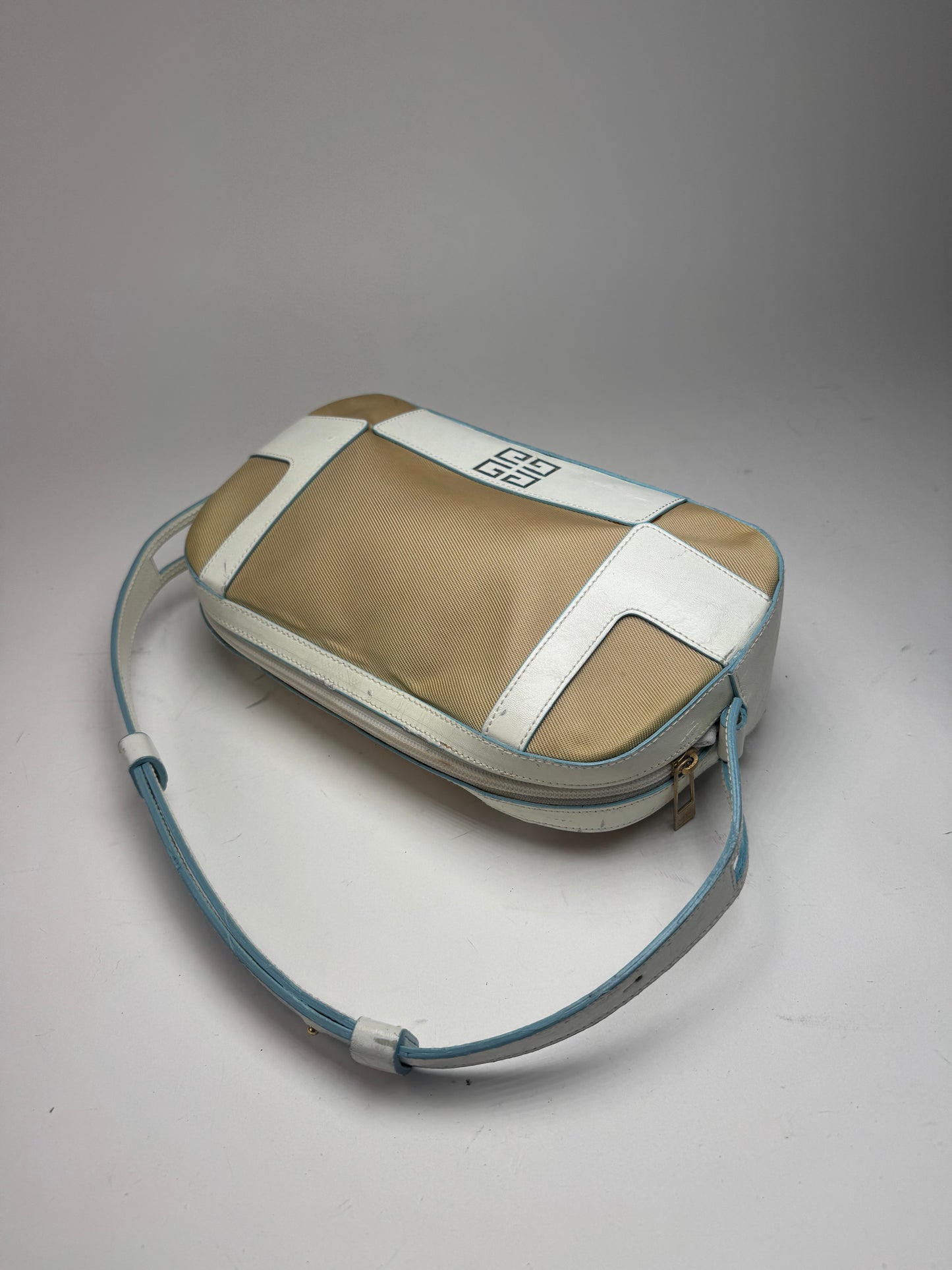 Sac vintage Givenchy 4G en cuir et coton bleu blanc beige