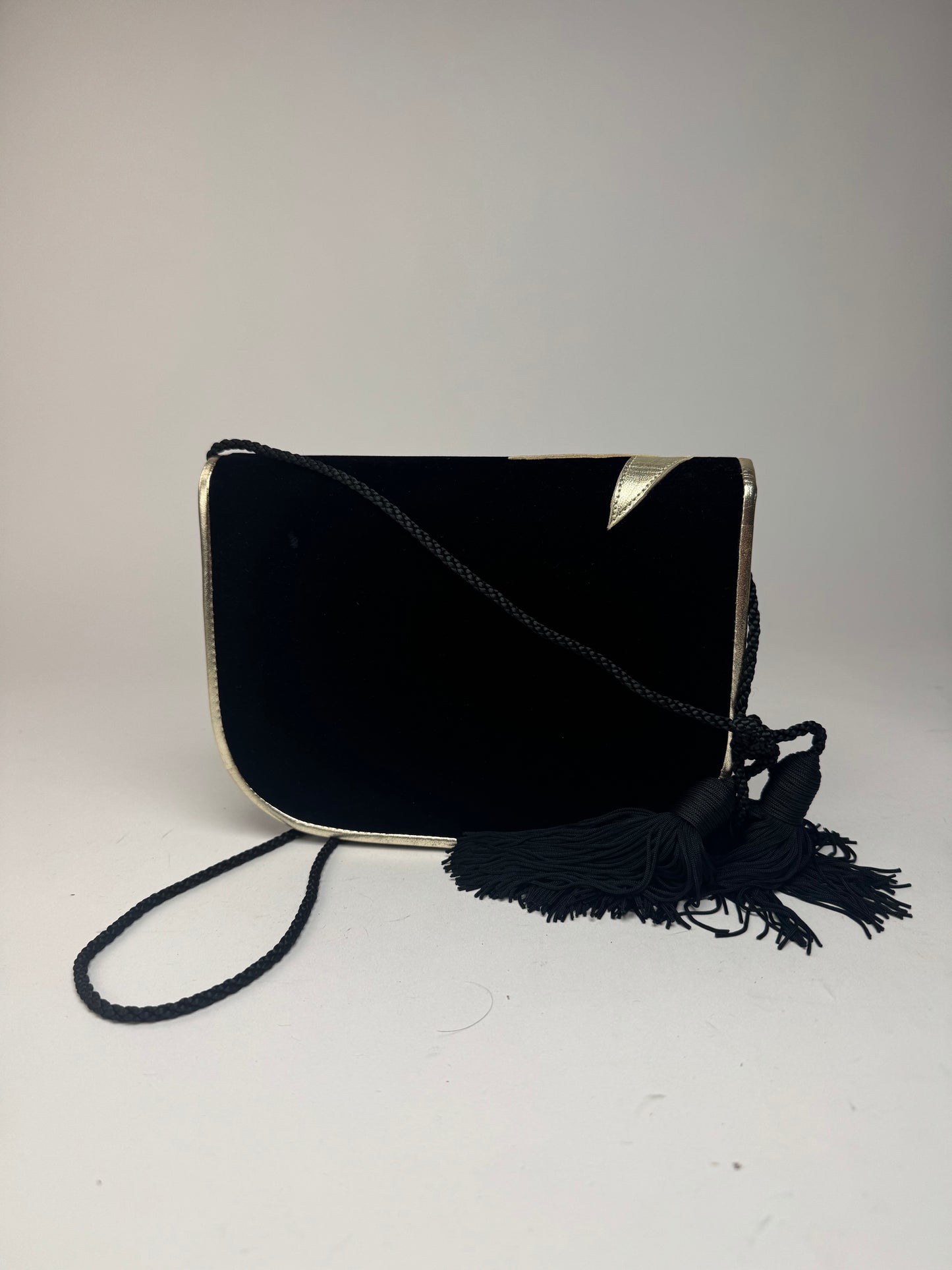 Sac vintage en velours noir Yves Saint Laurent