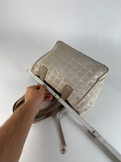 Sac cabas vintage Chanel en toile monogramme beige