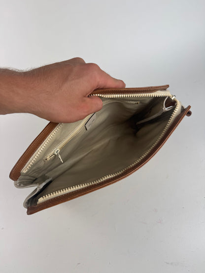 Pochette Triomphe en cuir blanc vintage Celine Paris