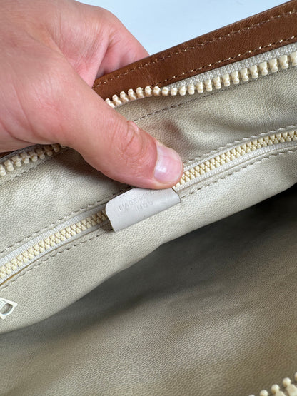 Pochette Triomphe en cuir blanc vintage Celine Paris