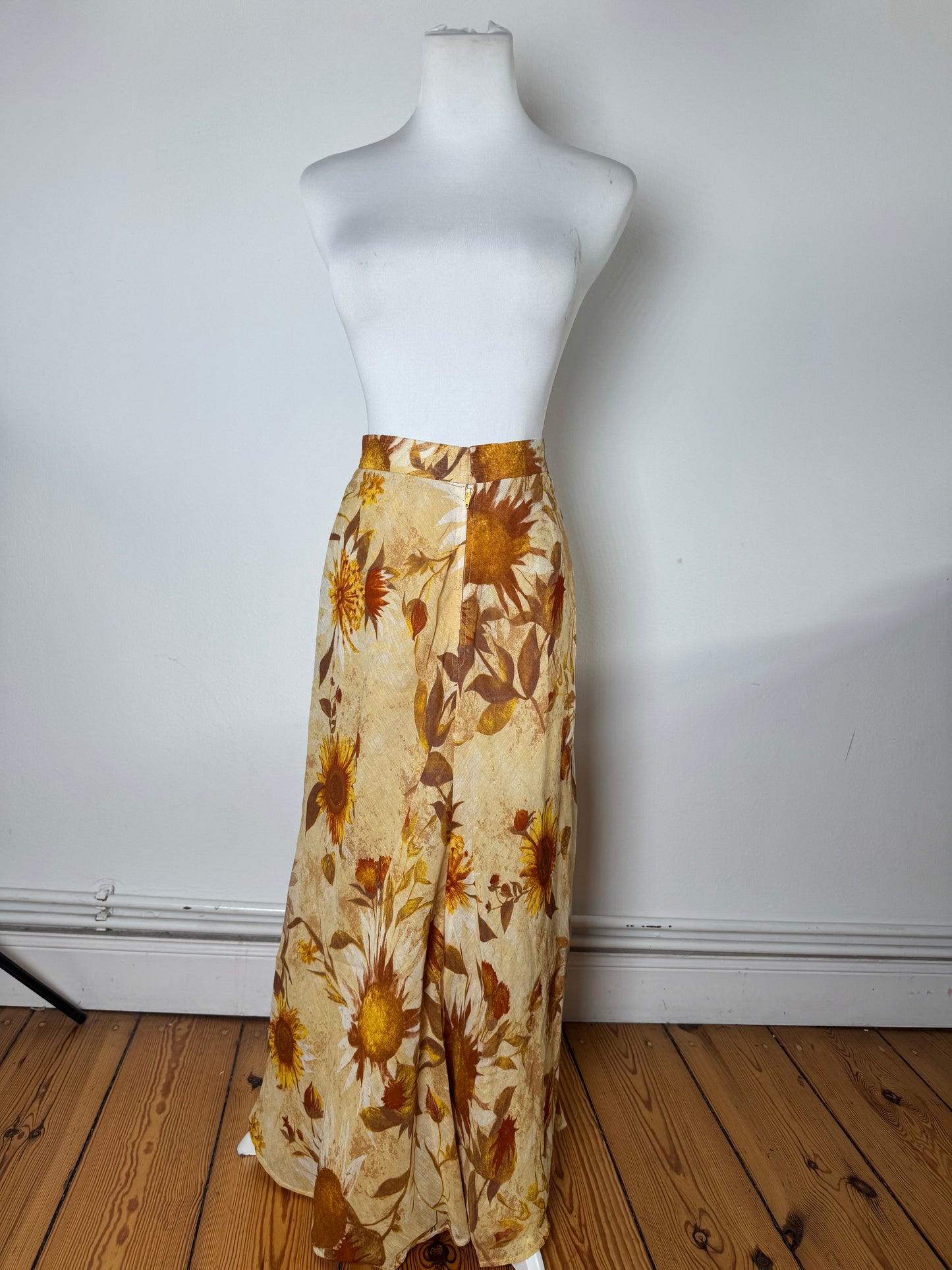 Vintage Chloe Floral Skirt Beige Brown