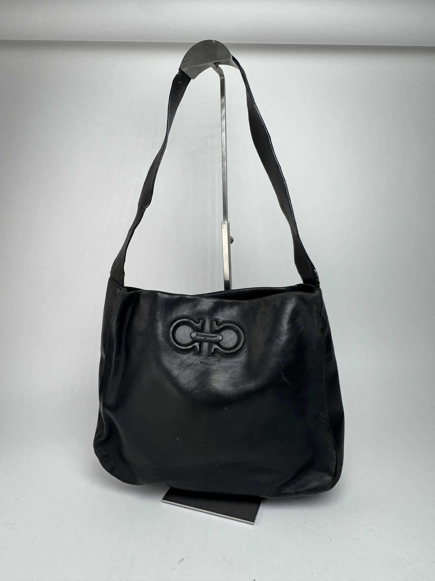 Sac vintage en cuir noir Salvatore Ferragamo
