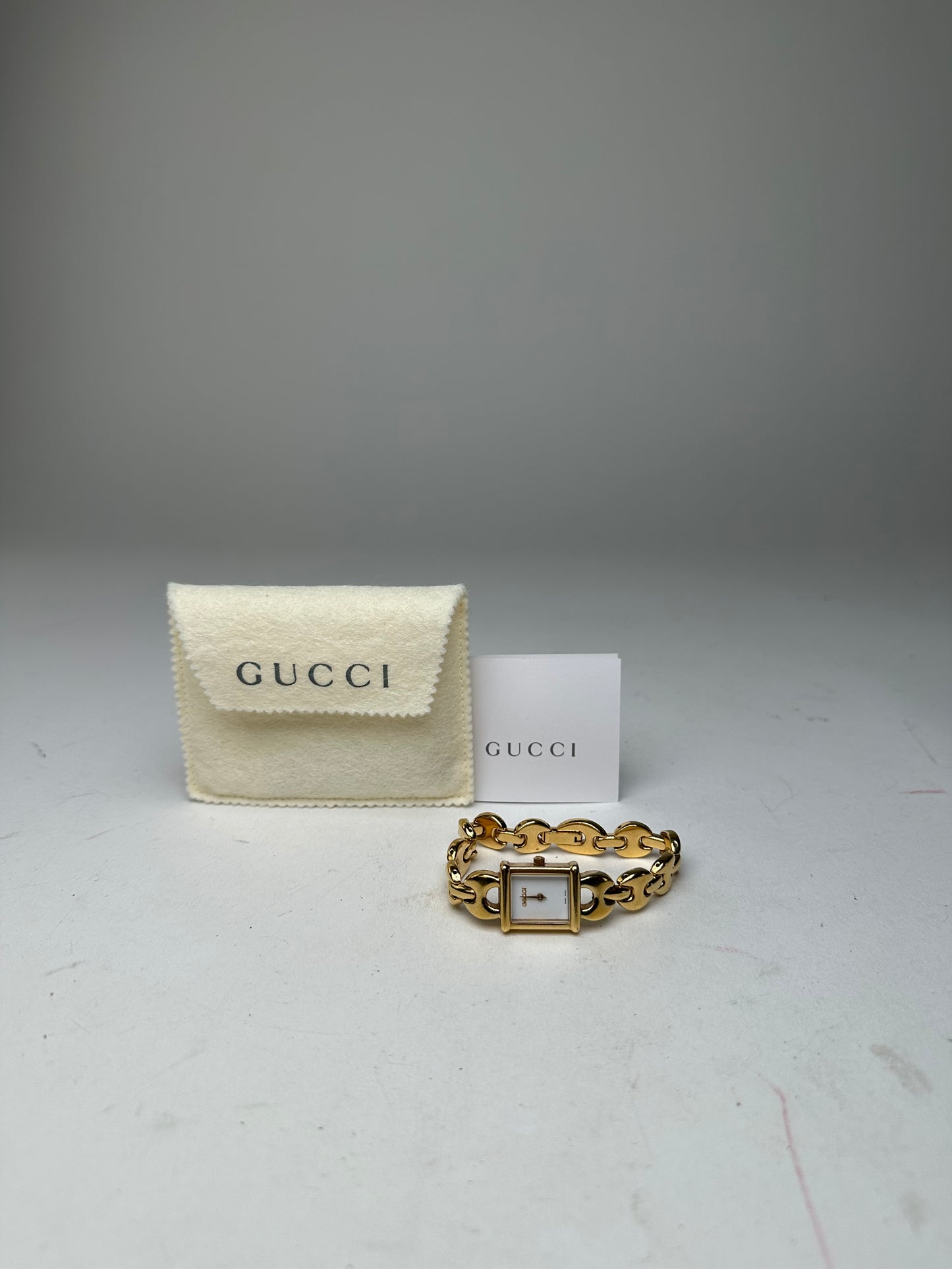 Vintage Gucci 1800 L Gold Plated Quartz Watch OFF