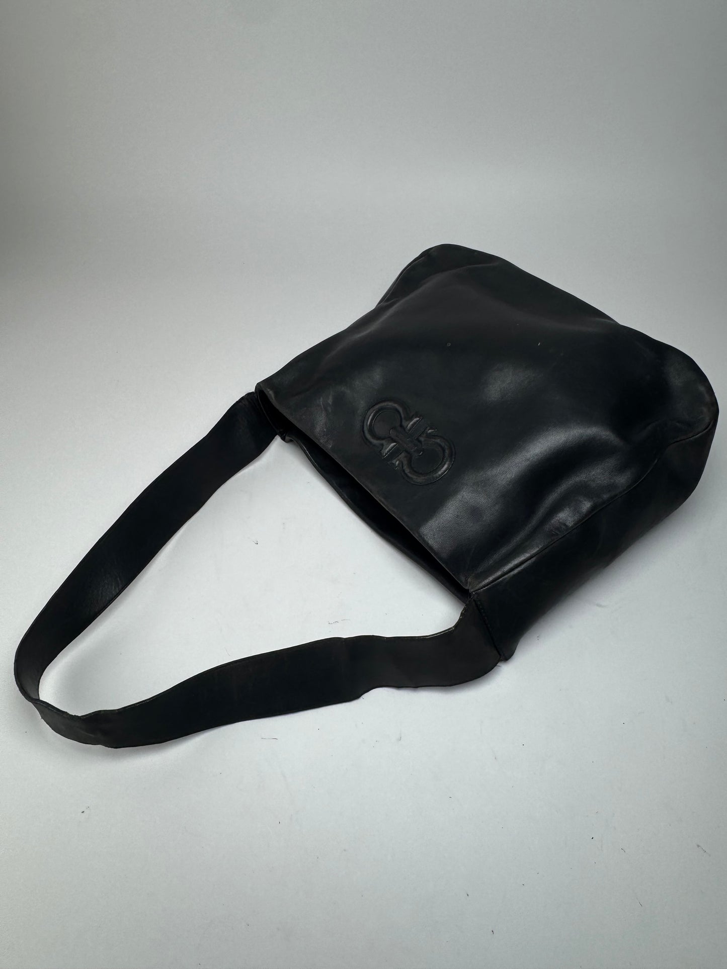 Sac vintage en cuir noir Salvatore Ferragamo