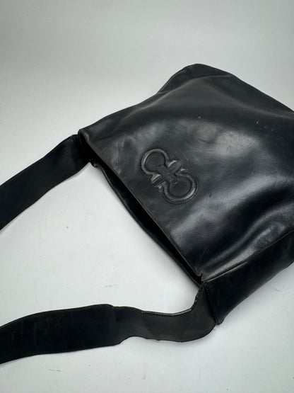Sac vintage en cuir noir Salvatore Ferragamo