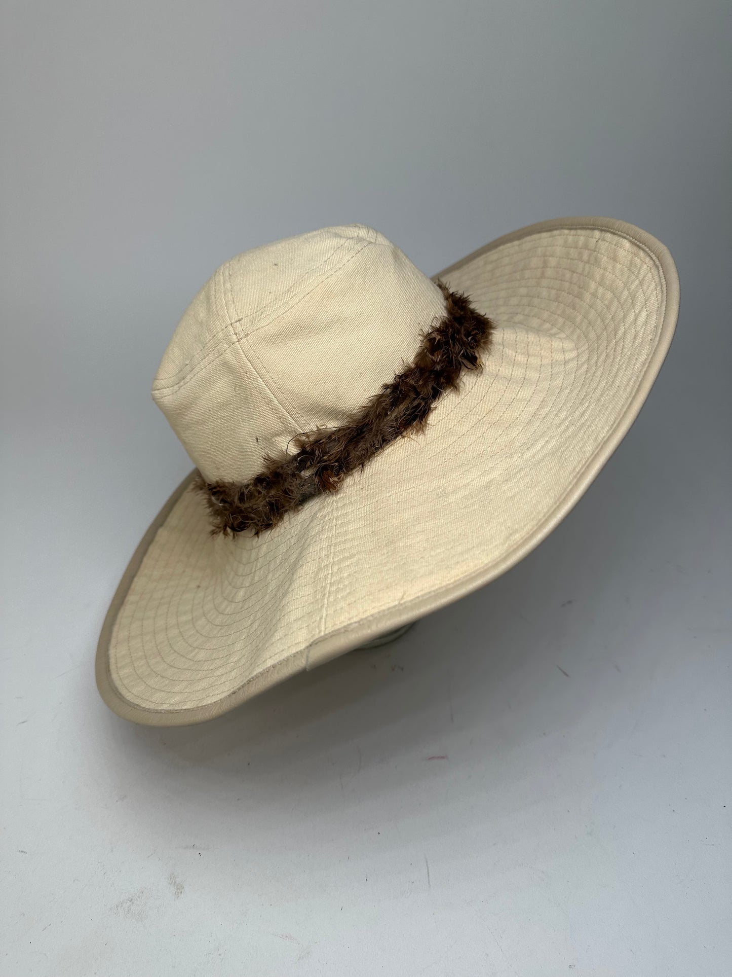 Vintage Gucci Wide Brim Feather Band Hat Beige Brown M