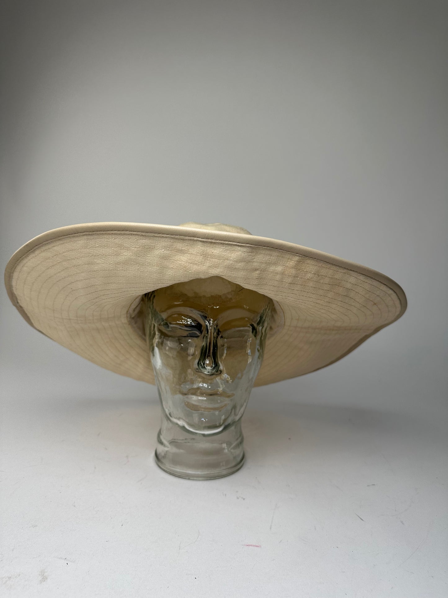 Vintage Gucci Wide Brim Feather Band Hat Beige Brown M
