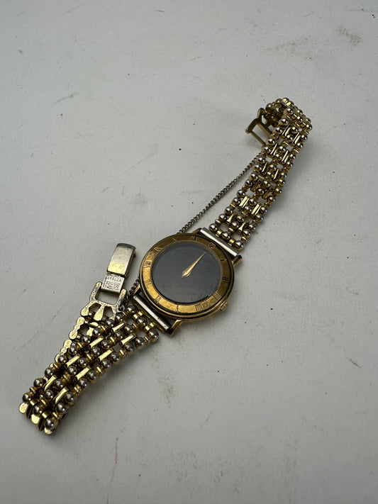 Vintage Gucci Roman Numeral Bezel Quartz Watch Gold OFF
