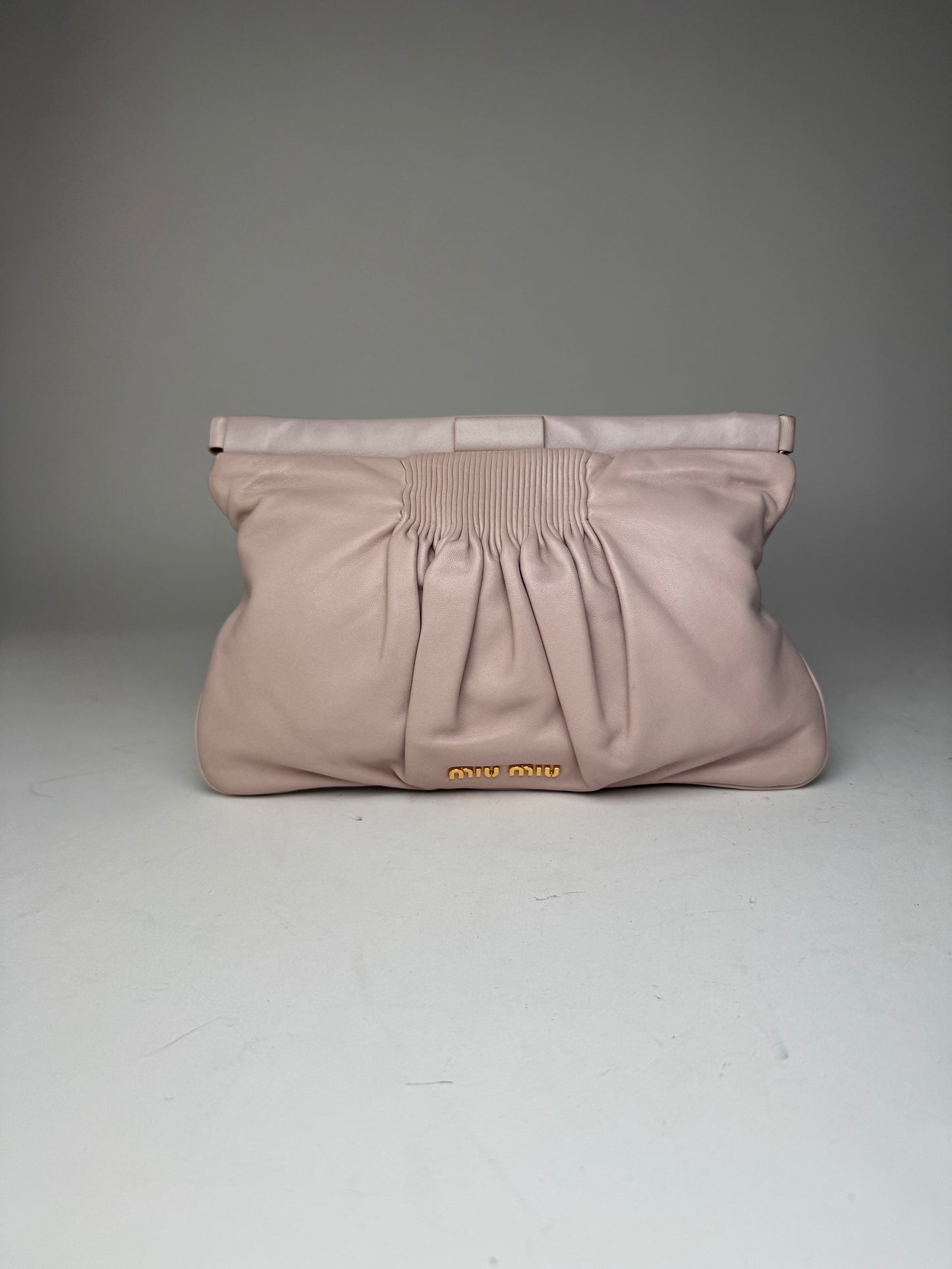 Pochette vintage en cuir rose Miu Miu