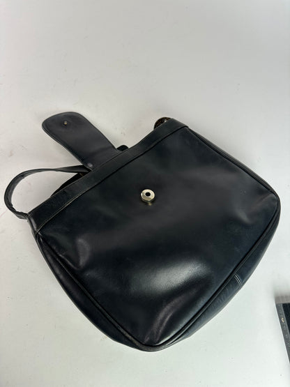 Vintage Gucci Smooth Leather Shoulder Bag Black
