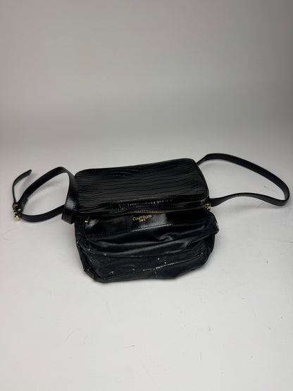 Sac bandoulière vintage Courreges Paris en cuir verni noir