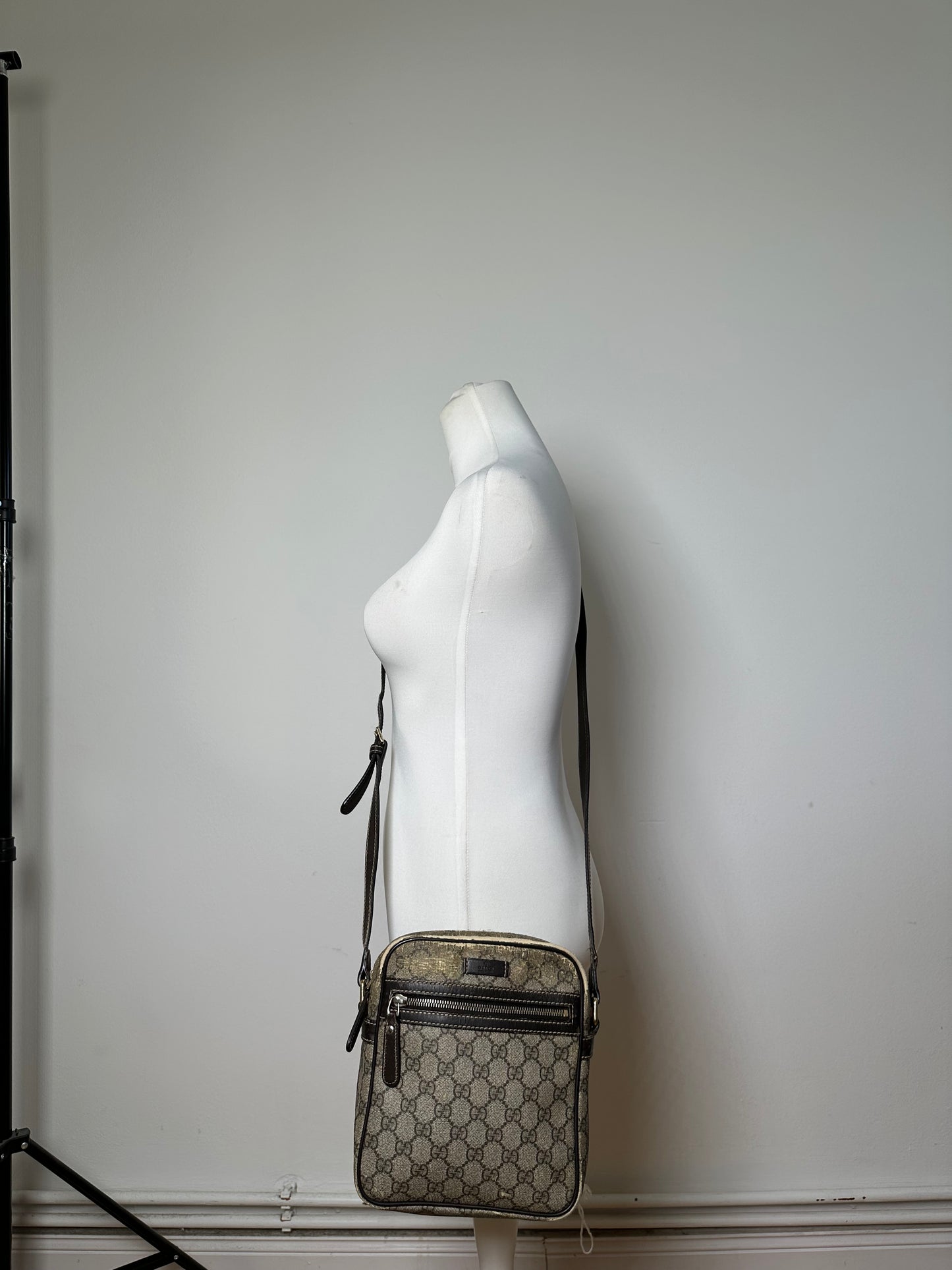 Vintage Gucci GG Supreme Crossbody Bag Late 1990s Beige Brown