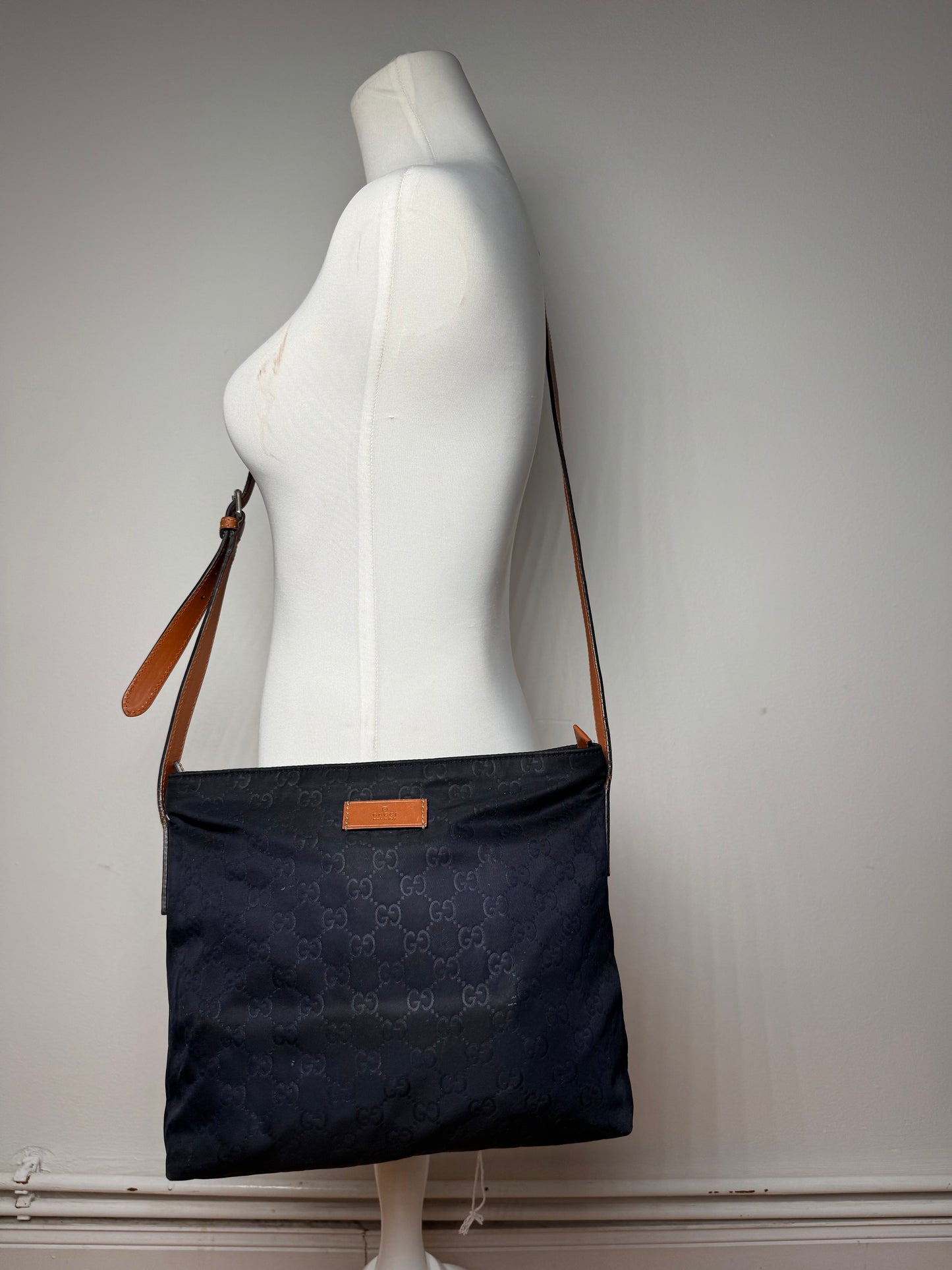 Vintage Gucci Monogram Canvas Leather Shoulder / Crossbody Bag Black Brown