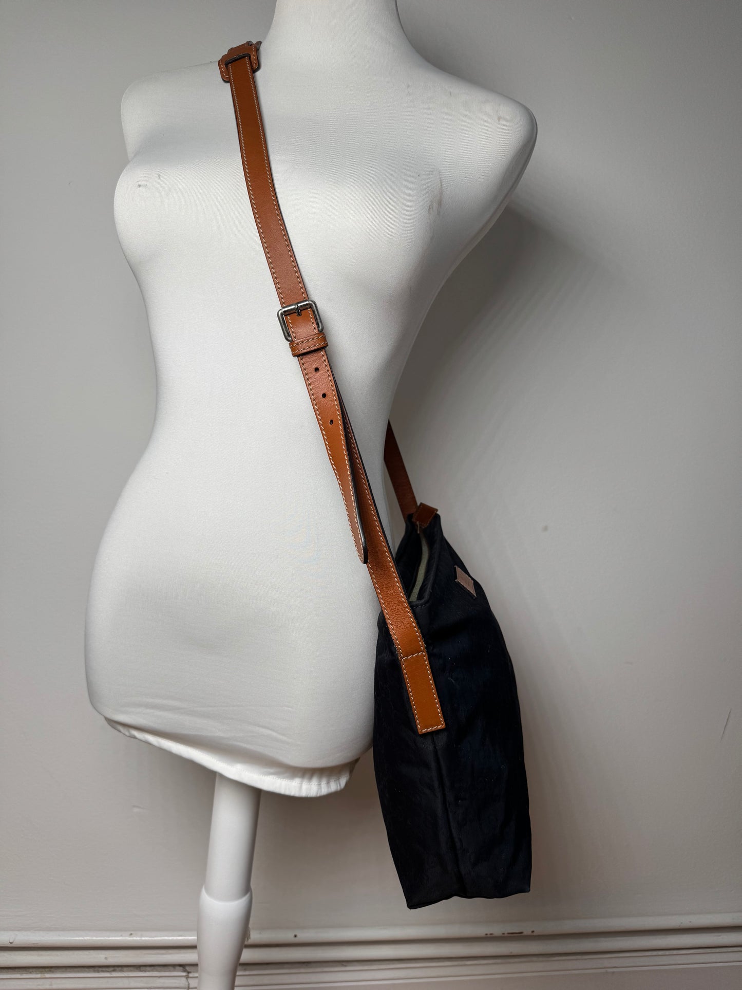 Vintage Gucci Monogram Canvas Leather Shoulder / Crossbody Bag Black Brown