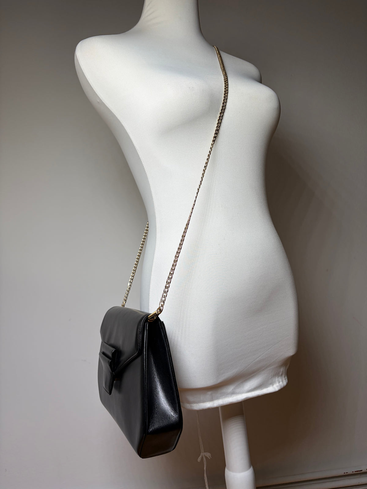 Vintage Givenchy Smooth Leather Flap Crossbody Bag Black Gold