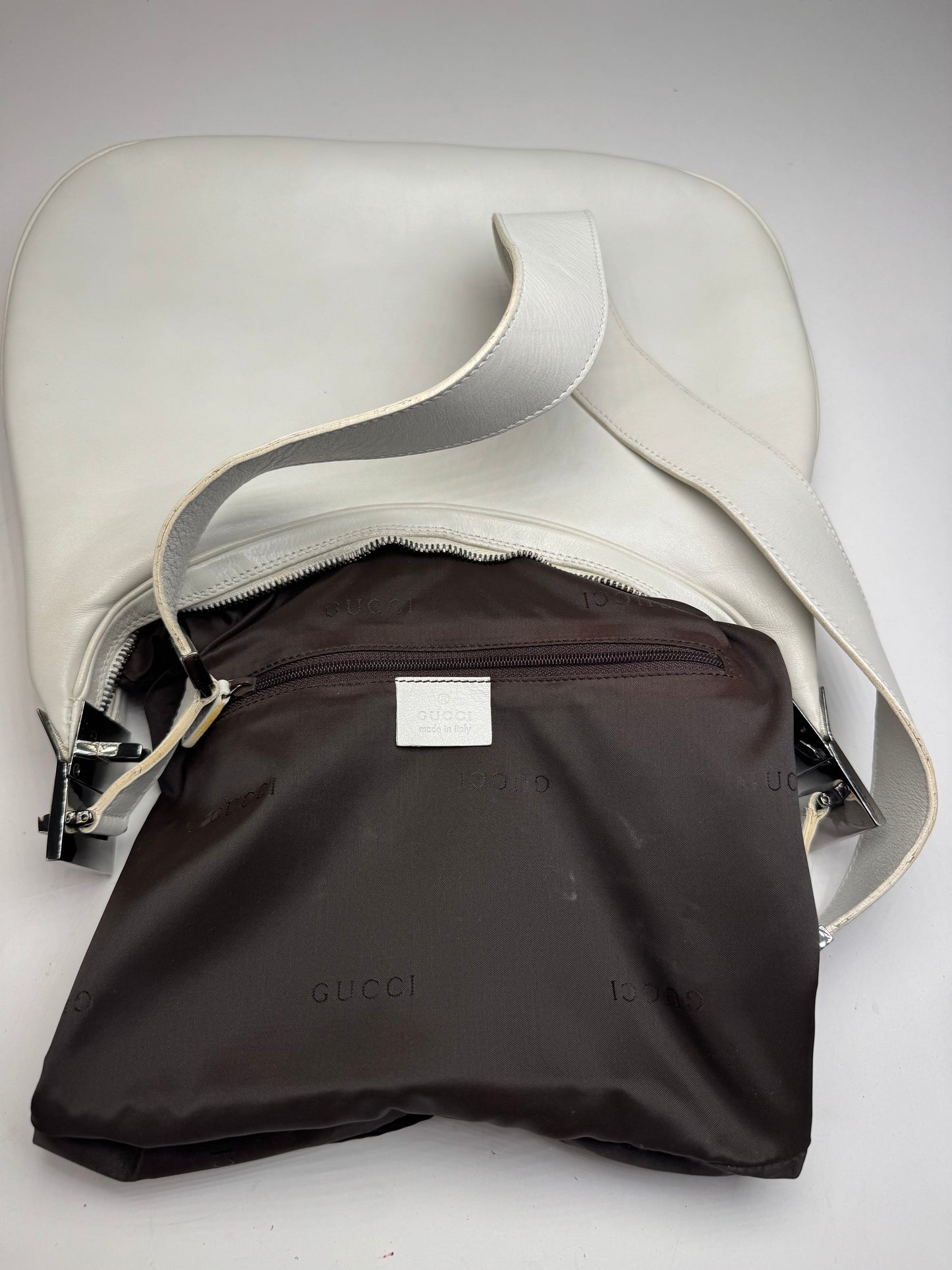 Vintage Gucci Tom Ford Leather shoulder bag white
