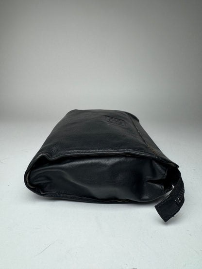 Pochette vintage en cuir noir Givenchy