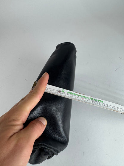 Pochette vintage en cuir noir Givenchy