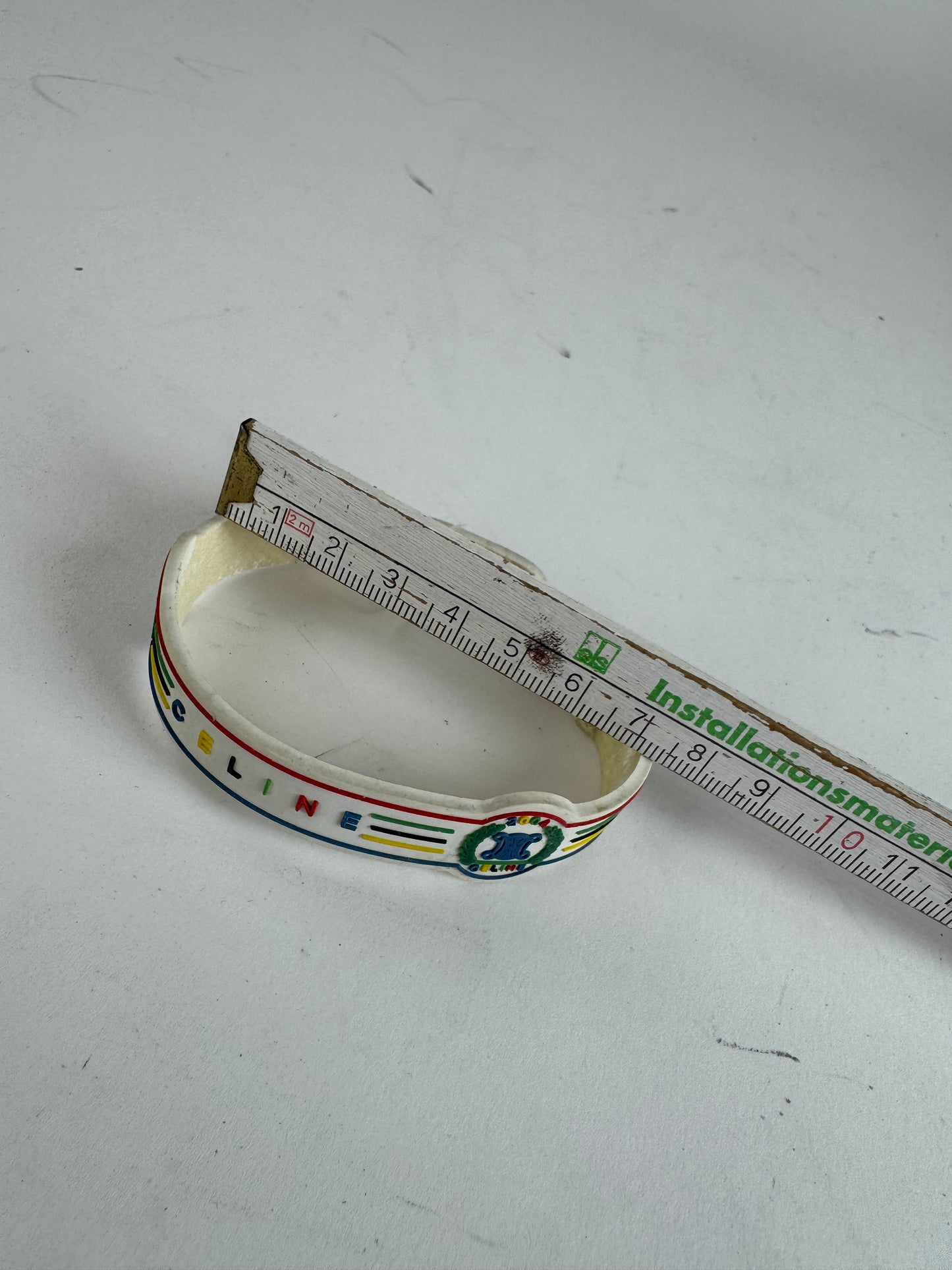 Bracelet en plastique vintage Céline Paris
