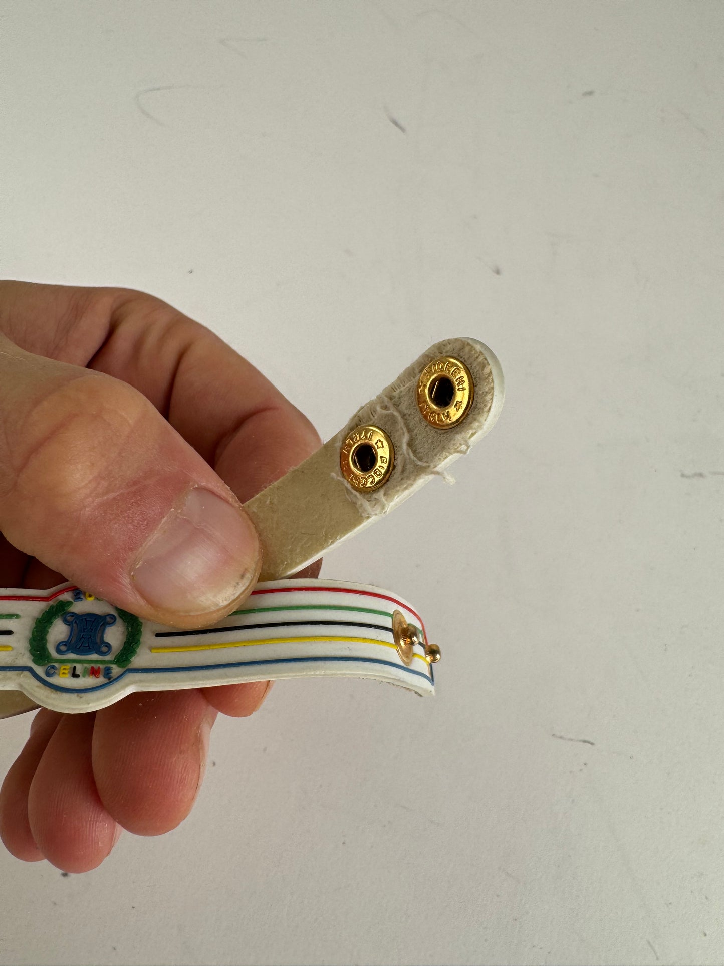 Bracelet en plastique vintage Céline Paris